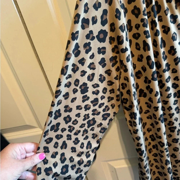IMAN Global Chic Blouse Brown Tan Black Animal Print 3/4 Sleeve Gold Plus Sz 1X - Picture 5 of 9